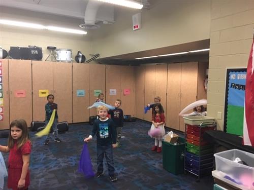 Kindergarten Scarf Movement 